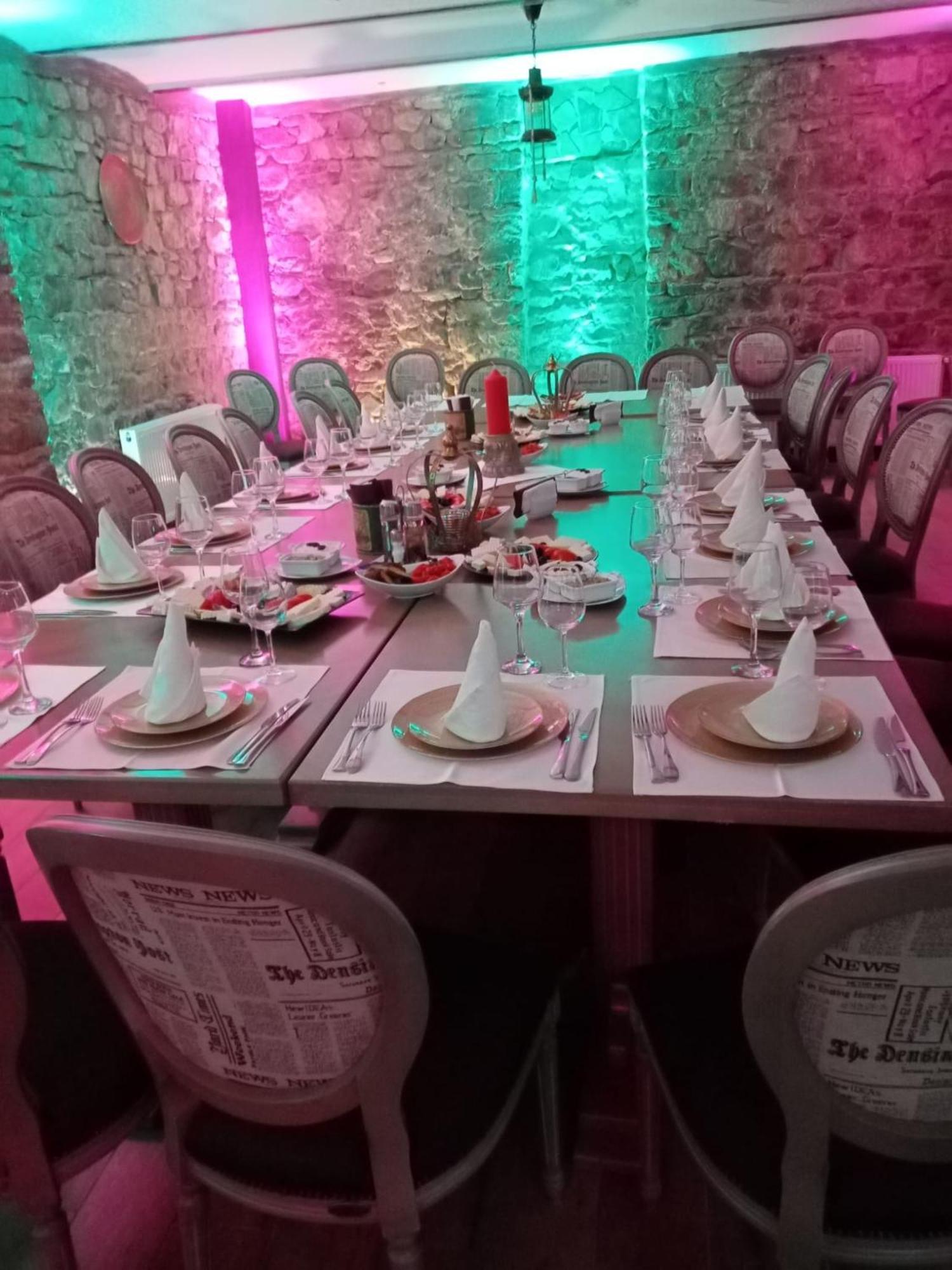 Hotel Boutique Vila Lakastel Sinaia Luaran gambar