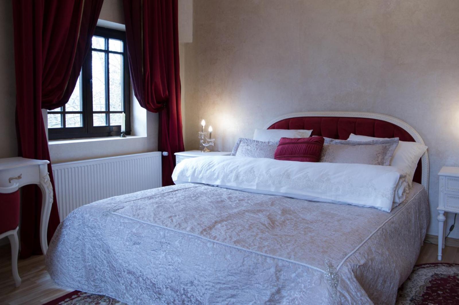 Hotel Boutique Vila Lakastel Sinaia Luaran gambar