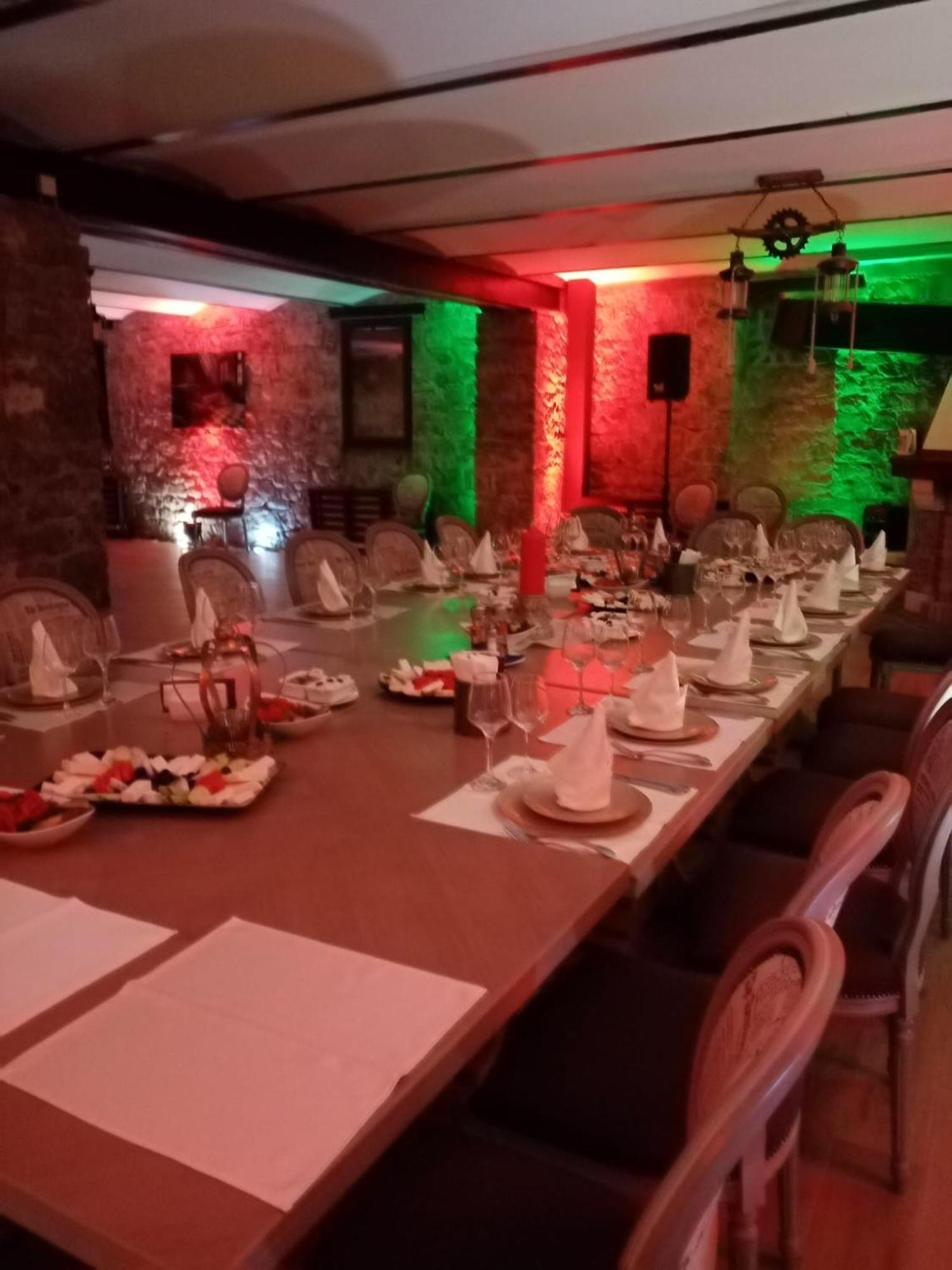 Hotel Boutique Vila Lakastel Sinaia Luaran gambar