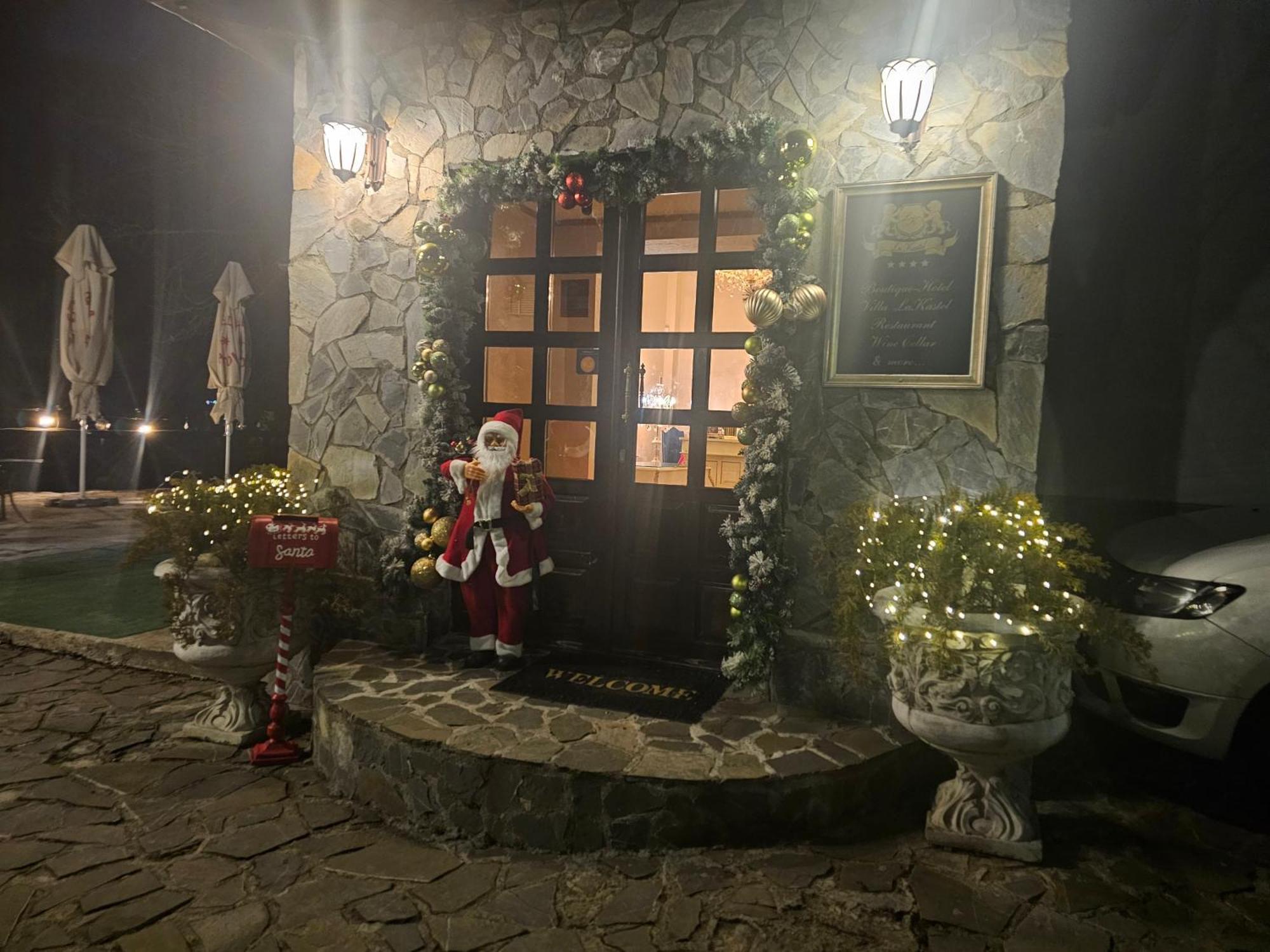 Hotel Boutique Vila Lakastel Sinaia Luaran gambar