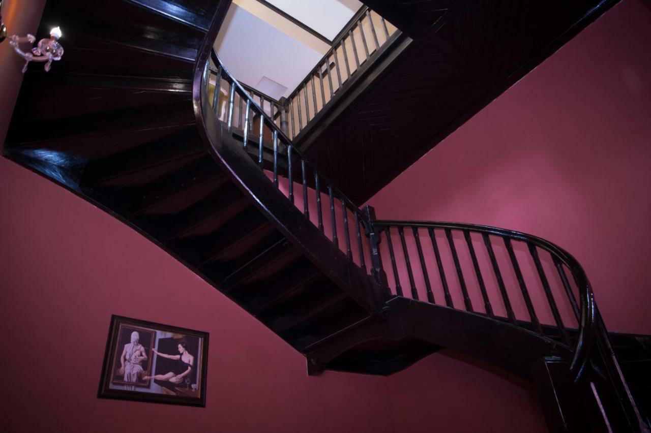 Hotel Boutique Vila Lakastel Sinaia Luaran gambar