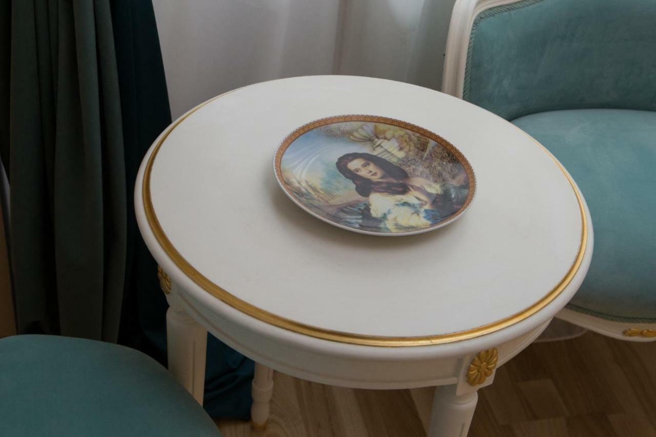 Hotel Boutique Vila Lakastel Sinaia Luaran gambar