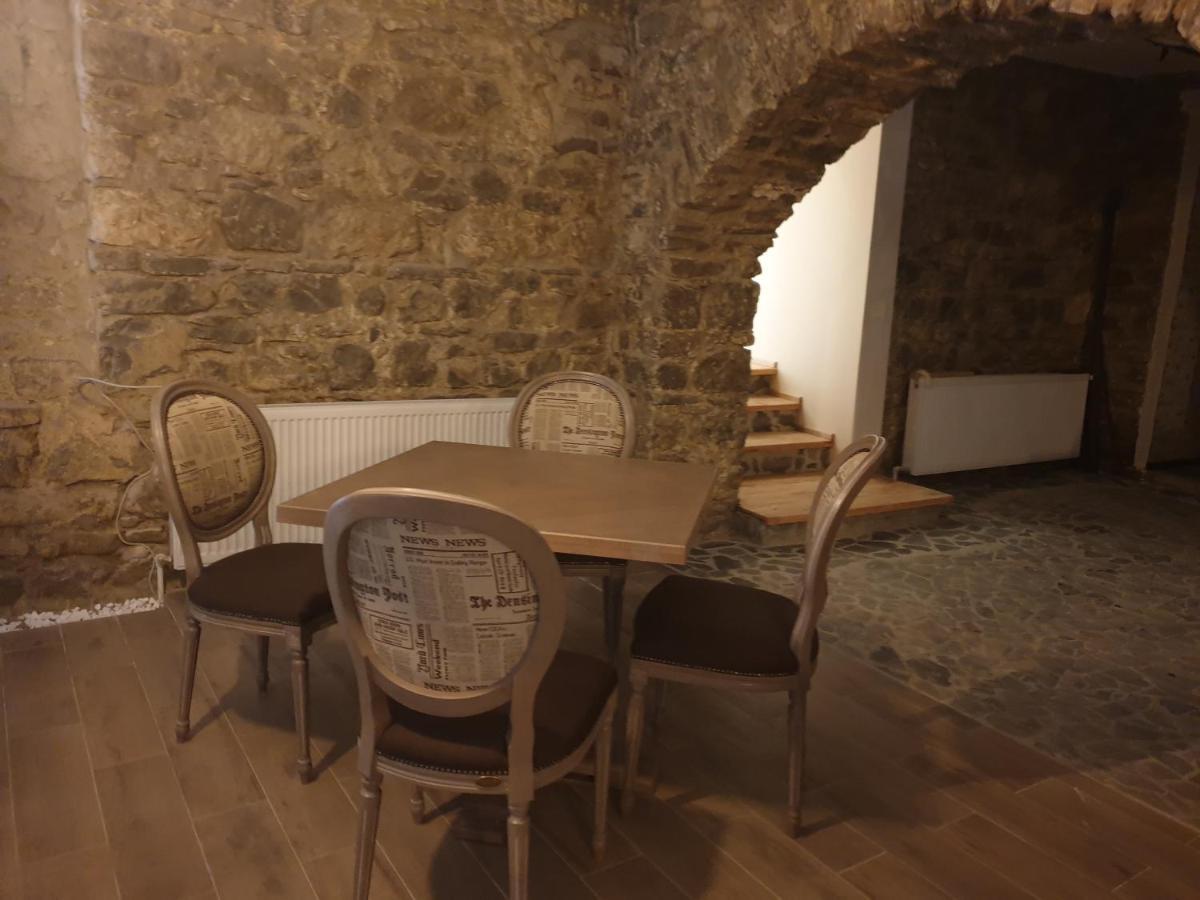 Hotel Boutique Vila Lakastel Sinaia Luaran gambar
